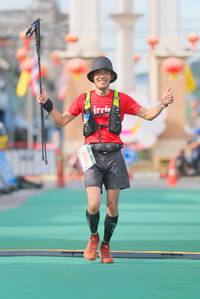 BIB: 5435
                            <button type="button" onclick="openModal(21760584)" class="btn btn-primary btn-sm float-right btn-popup" data-toggle="modal" data-target=".modal-high-quality">
                        <i class="fas fa-shopping-cart"></i> Add to Cart
                    </button>
                                            <button type="button" onclick="isThisMe(21760584, true)" class="btn btn-success btn-sm float-right btn-popup btn-isme hidden" data-toggle="tooltip" data-placement="bottom" title="นี่คือรูปของคุณใช่ไหม คลิกที่นี่เพื่อเอาเข้าอัลบั้ม">
                        <i class="fas fa-plus"></i> Add to album
                    </button>
                    <button type="button" onclick="isThisMe(21760584, false)" class="btn btn-warning btn-sm float-right btn-popup btn-isnotme hidden">
                        <i class="fas fa-ban"></i> Remove from album
                    </button>